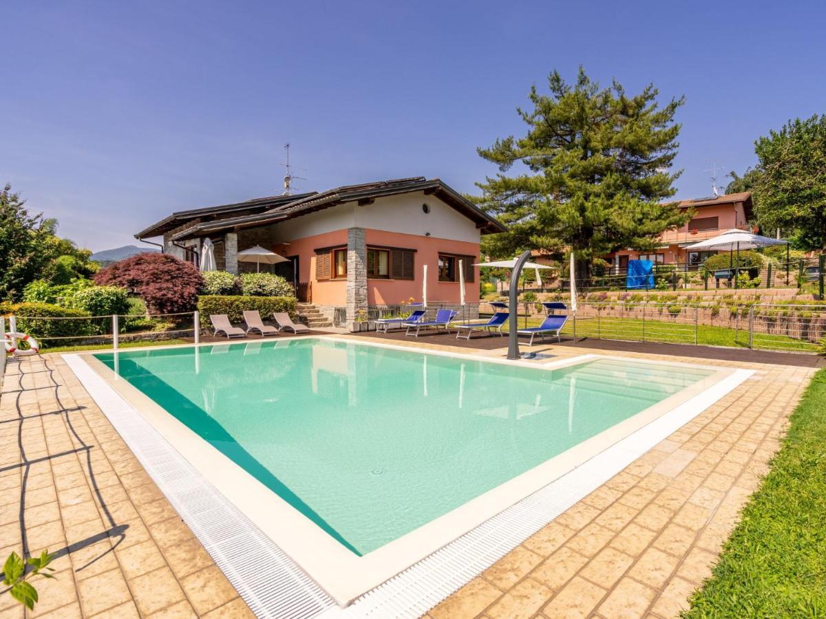Holiday Home Residenza Agrifoglio-12 By Interhome Луино Екстериор снимка
