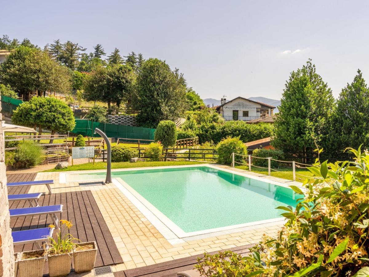 Holiday Home Residenza Agrifoglio-12 By Interhome Луино Екстериор снимка