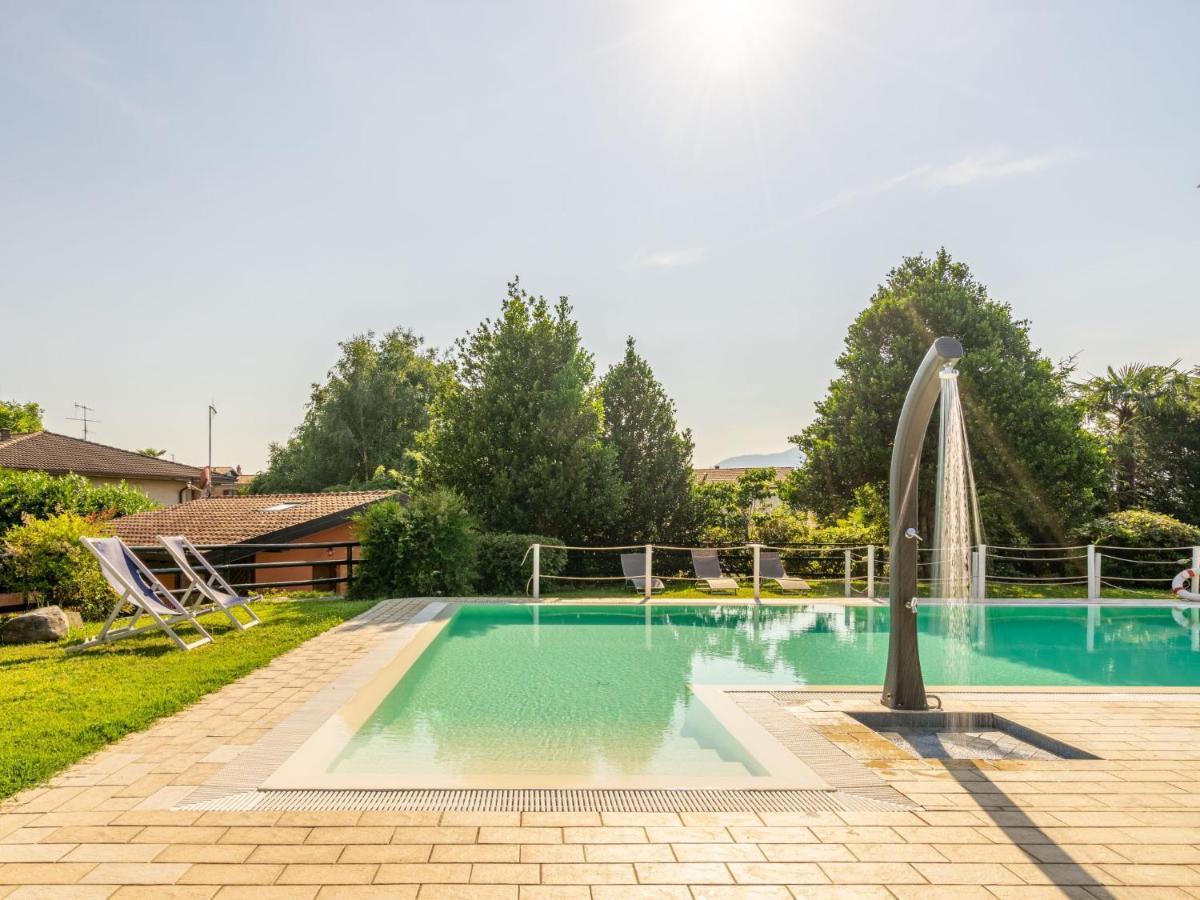 Holiday Home Residenza Agrifoglio-12 By Interhome Луино Екстериор снимка